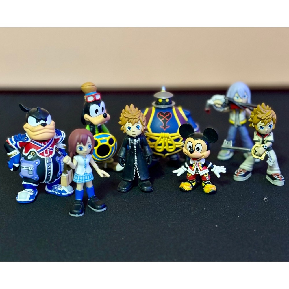 Funko Minis Kingdom Hearts Figures Lot of 8 Mickey Roxas Kairi Riku Goofy Pete